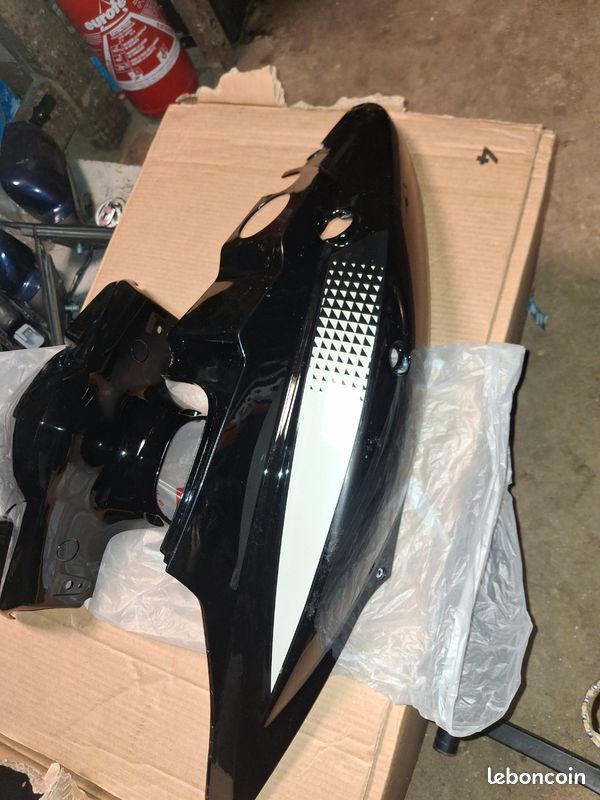 Carénage de Kymco agility (image 2)