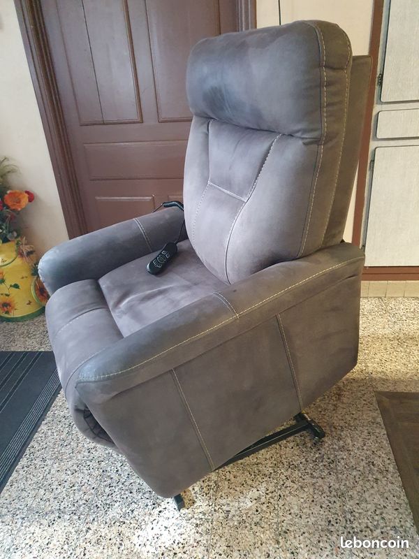 Fauteuil releveur électrique (image 2)