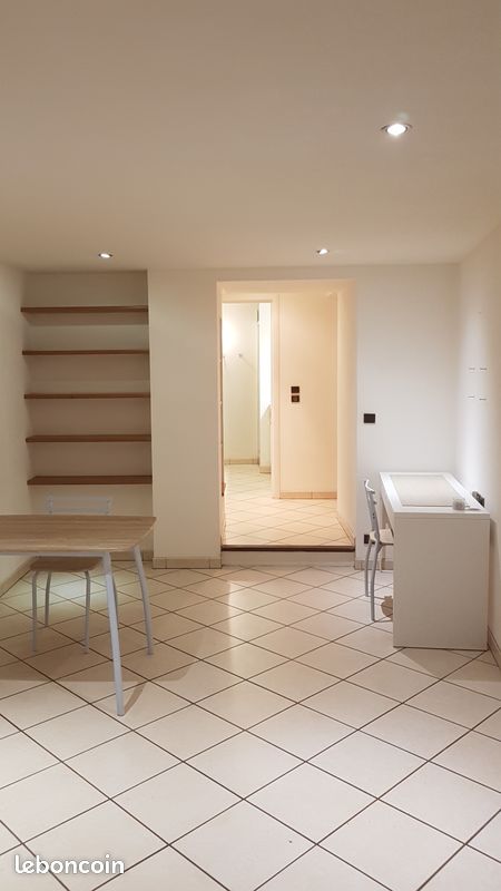 Appartement 2 pièces 43 m² · à Trets · 43,3 m² · 595 €/mois