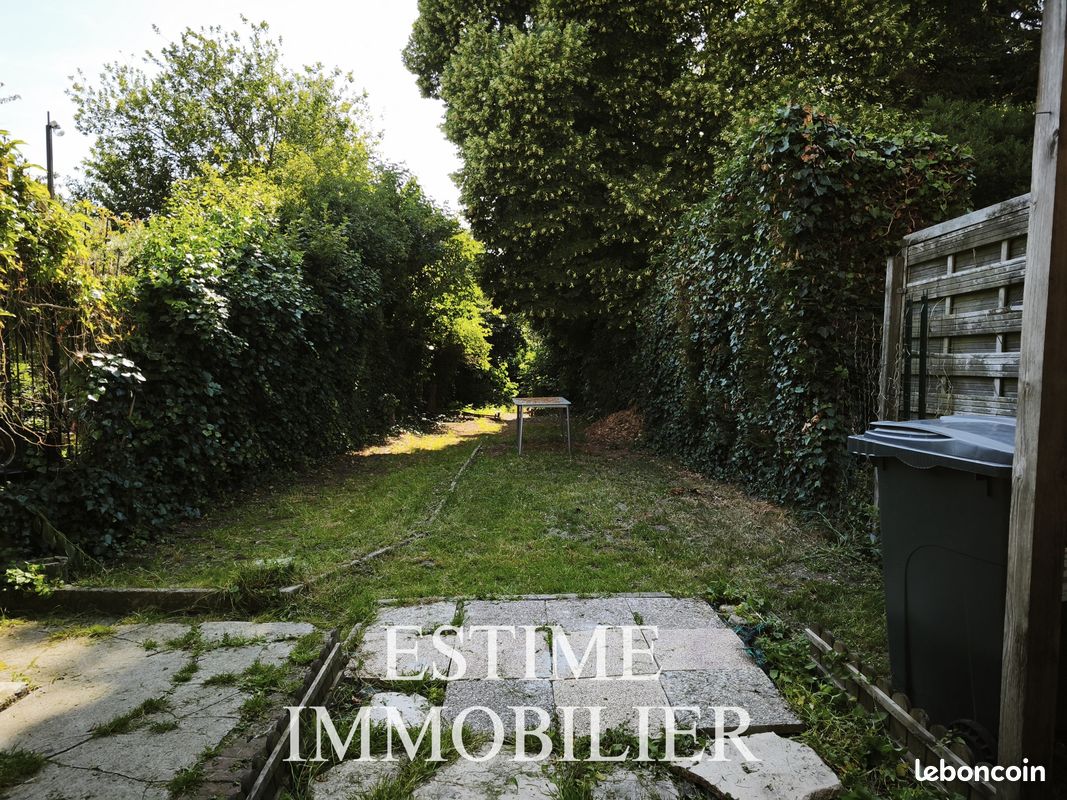 Immeuble 7 pièces 122 m² · à Lille · 122 m² · 334 000 €