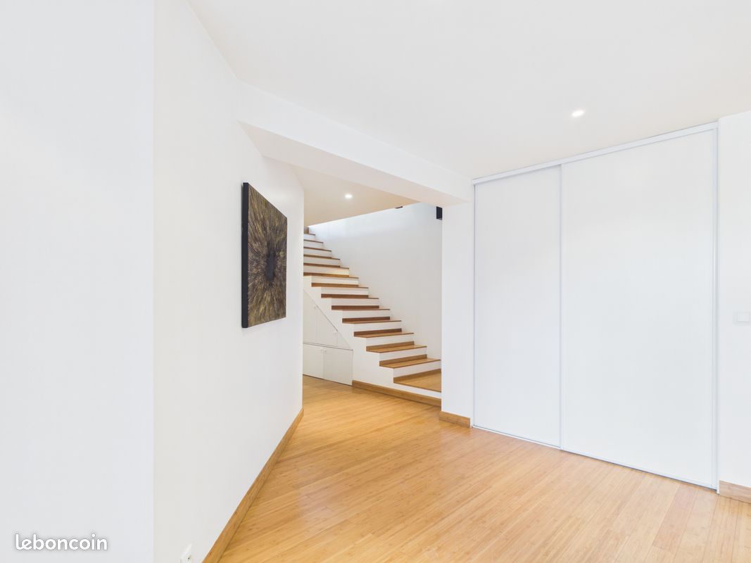 Propriété 7 pièces 339 m² (image 17)