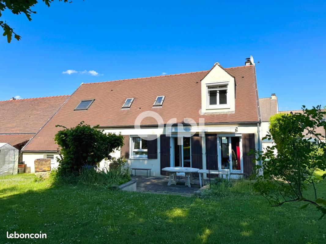 Maison 5 pièces 106 m² · à Moret-Loing-Et-Orvanne · 106 m² · 325 000 €