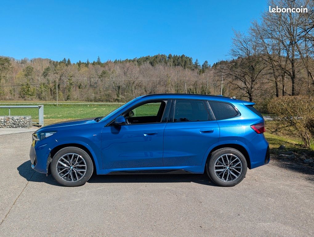 Bmw x1 u11 sdrive18i 136 ch bva m sport cuir / camera / carplay / attelage electrique (image 5)