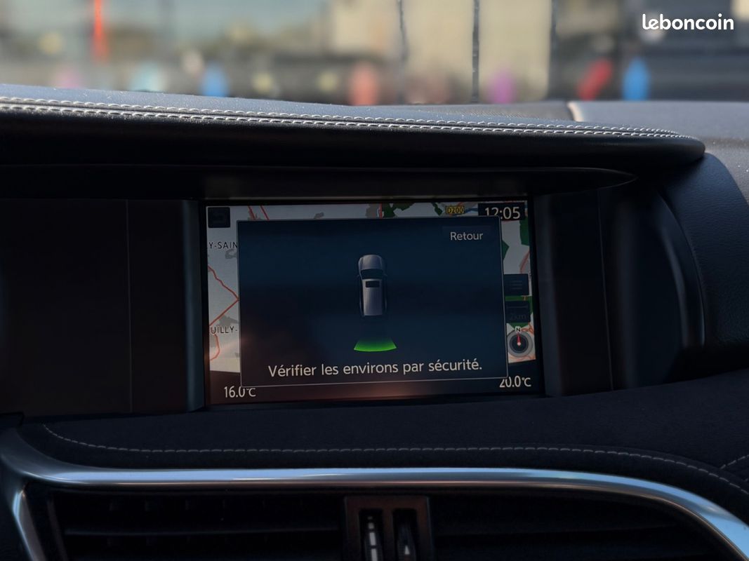 INFINITI Q30 2.2d 170ch 7DCT AWD Sport TOIT PANO BOITE AUTO CUIR ALCANTARA GARANTIE 12 MOIS (image 17)