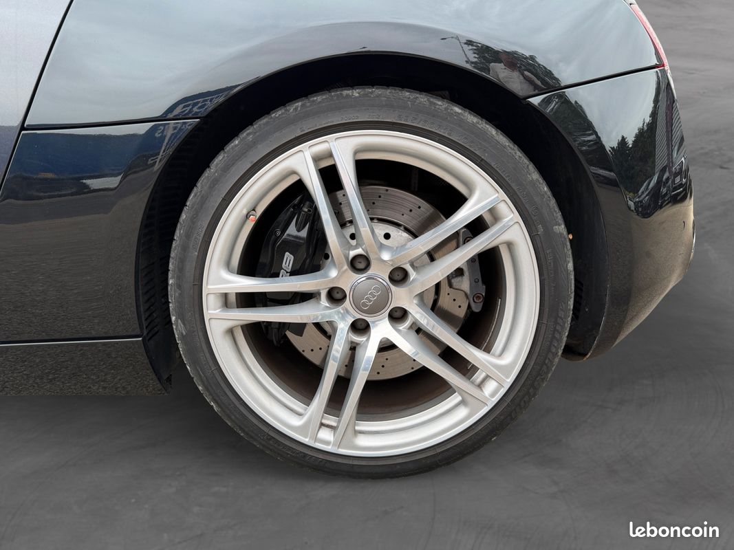 AUDI R8 V8 4.2 FSI QUATTRO 420 R-TRONIC 420Ch - Bang Olufsen - Sièges éléctrique/chauffants - Magnetic Ride - Caméra de Recul - GARANTIE 12 MOIS (image 28)