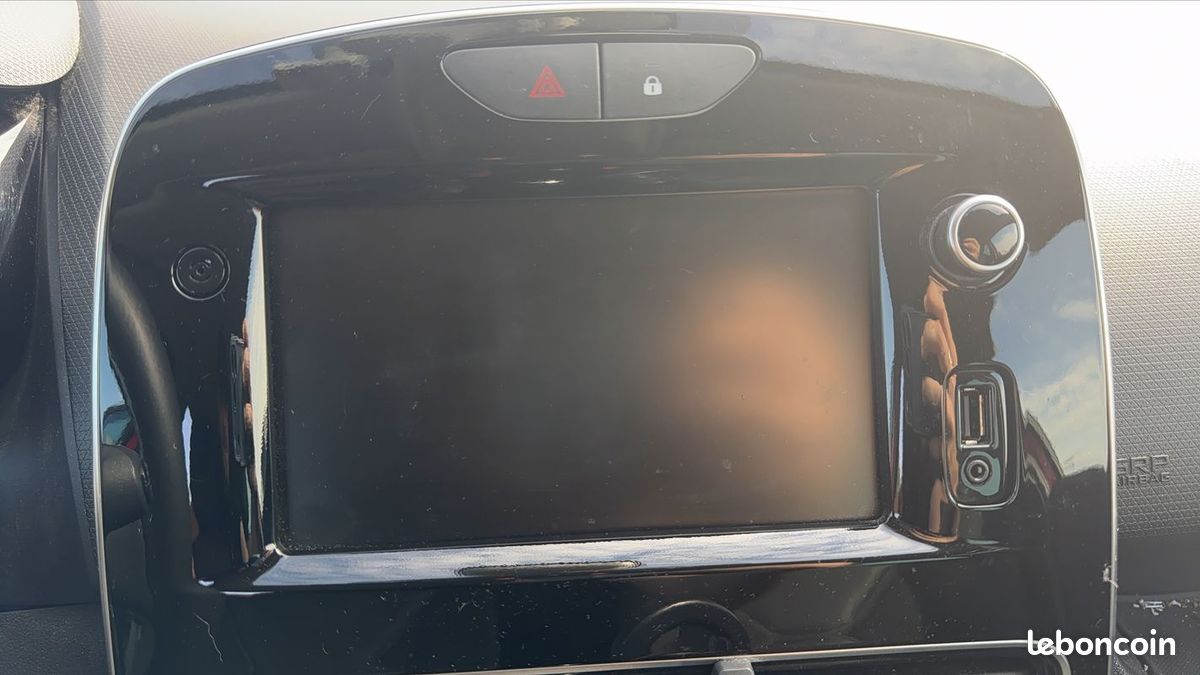 Renault Clio IV 0.9 TCe 90 Zen (image 29)
