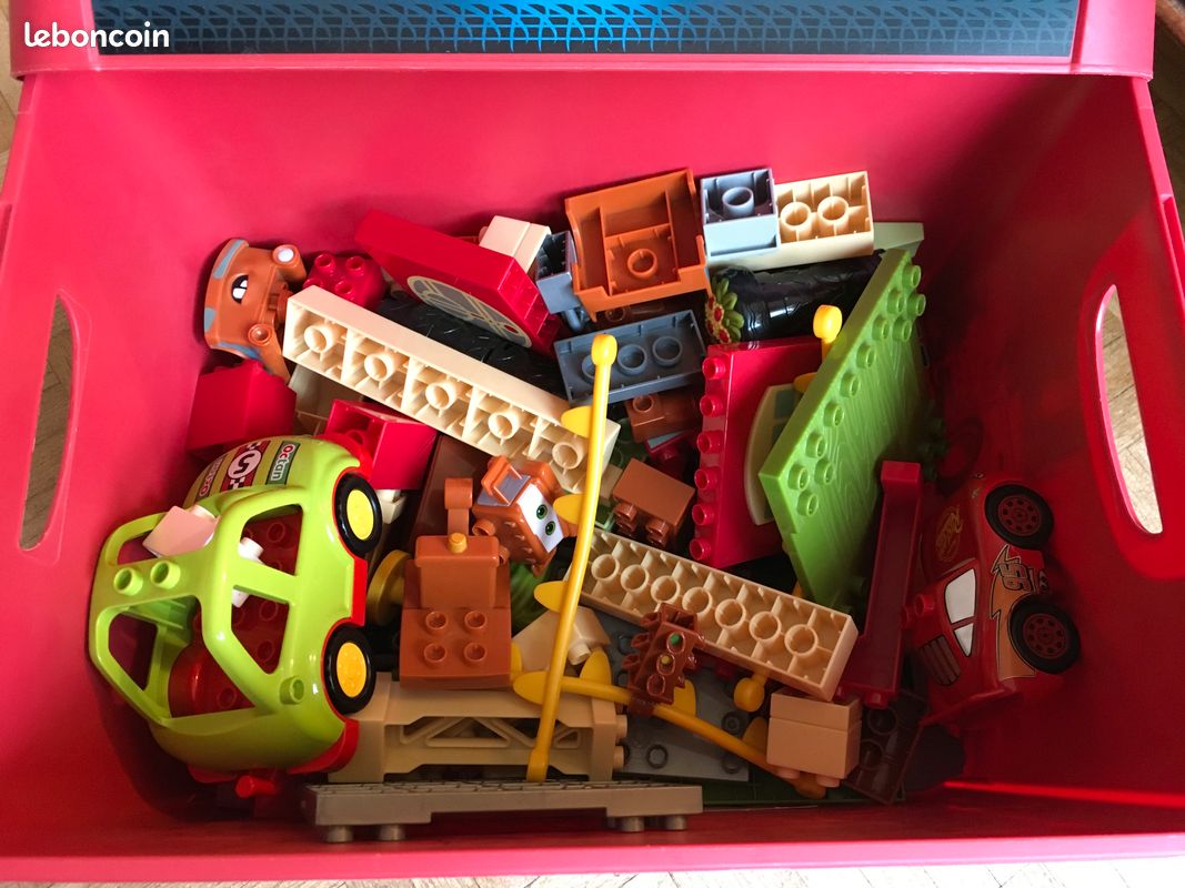 Cars Mega blocks 7796 Radiator Springs 3ans (image 1)