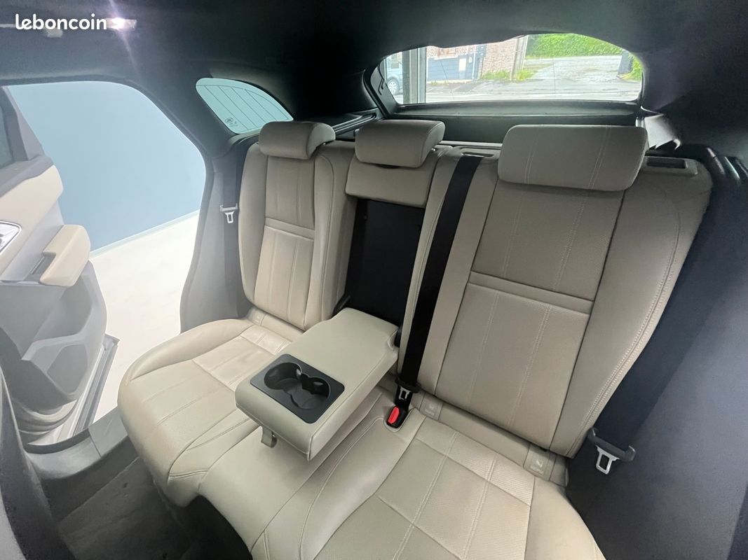 LAND ROVER RANGE ROVER VELAR 2.0L D240 BVA R-Dynamic (image 16)