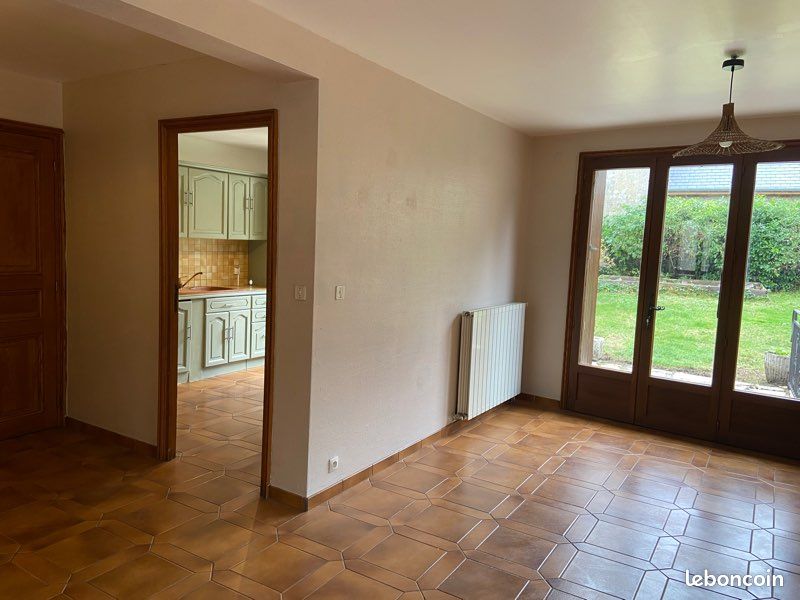 Maison 5 pièces 150 m² · à Bugeat · 150 m² · 650 €/mois
