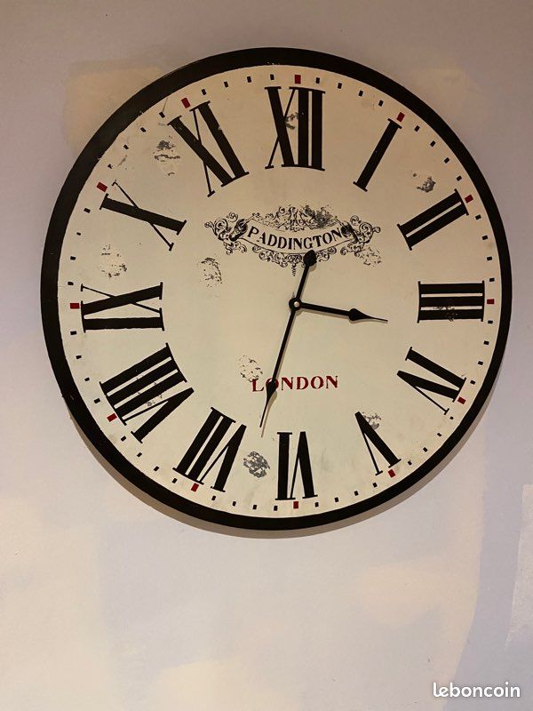 Horloge bois (image 1)