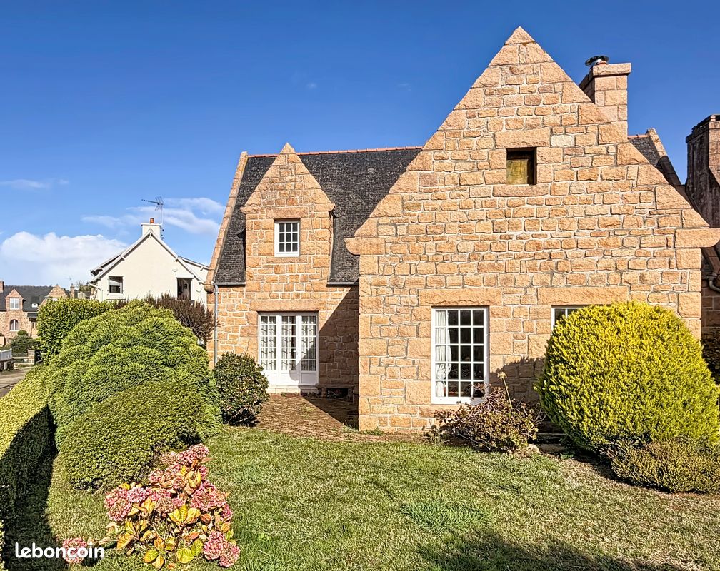 Maison 6 pièces 143 m² · à Perros-Guirec · 143 m² · 644 800 €
