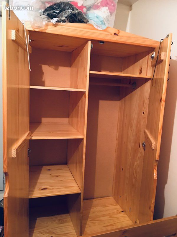 Commode pin (image 2)