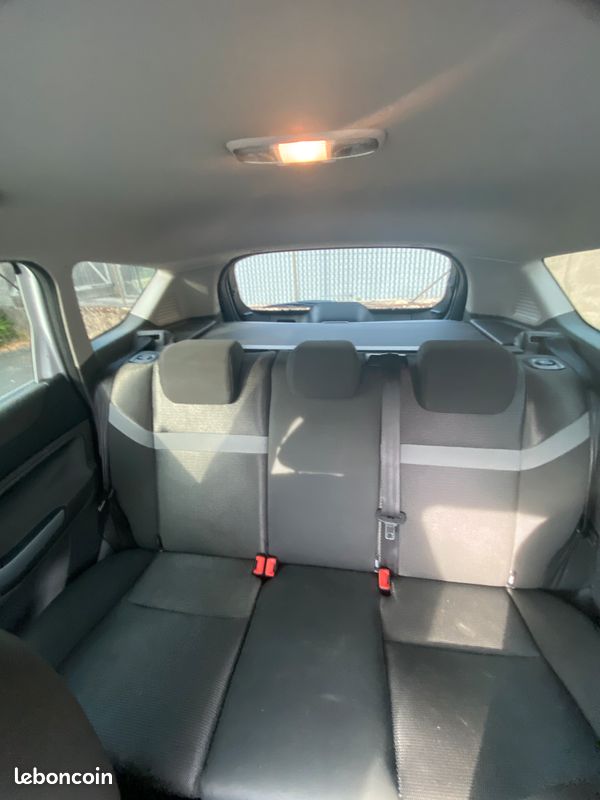 Ford Kuga 2.0 TDCI 136 Titanium (2010) – entretien complet récent (distribution, freins, pneus, vidanges) CT OK. Rien à Prévoir (image 6)