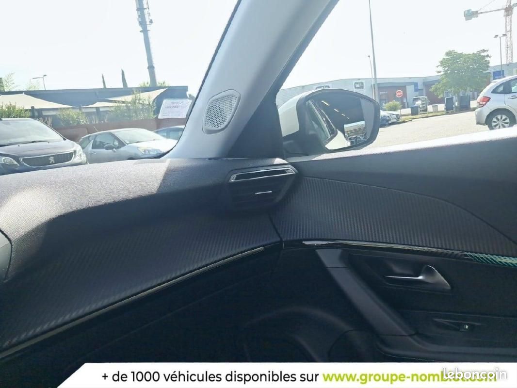 Peugeot 2008 BlueHDi 110 S&S BVM6 Allure Pack (image 23)