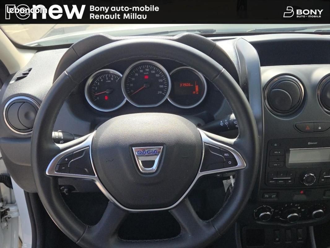 Dacia Duster TCe 125 4x2 Lauréate Plus 2017 (image 15)