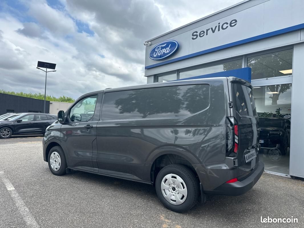 Ford Transit Custom FOURGON FGN 320 L1H1 2.0 ECOBLUE 170 CH BVA8 TREND (image 6)