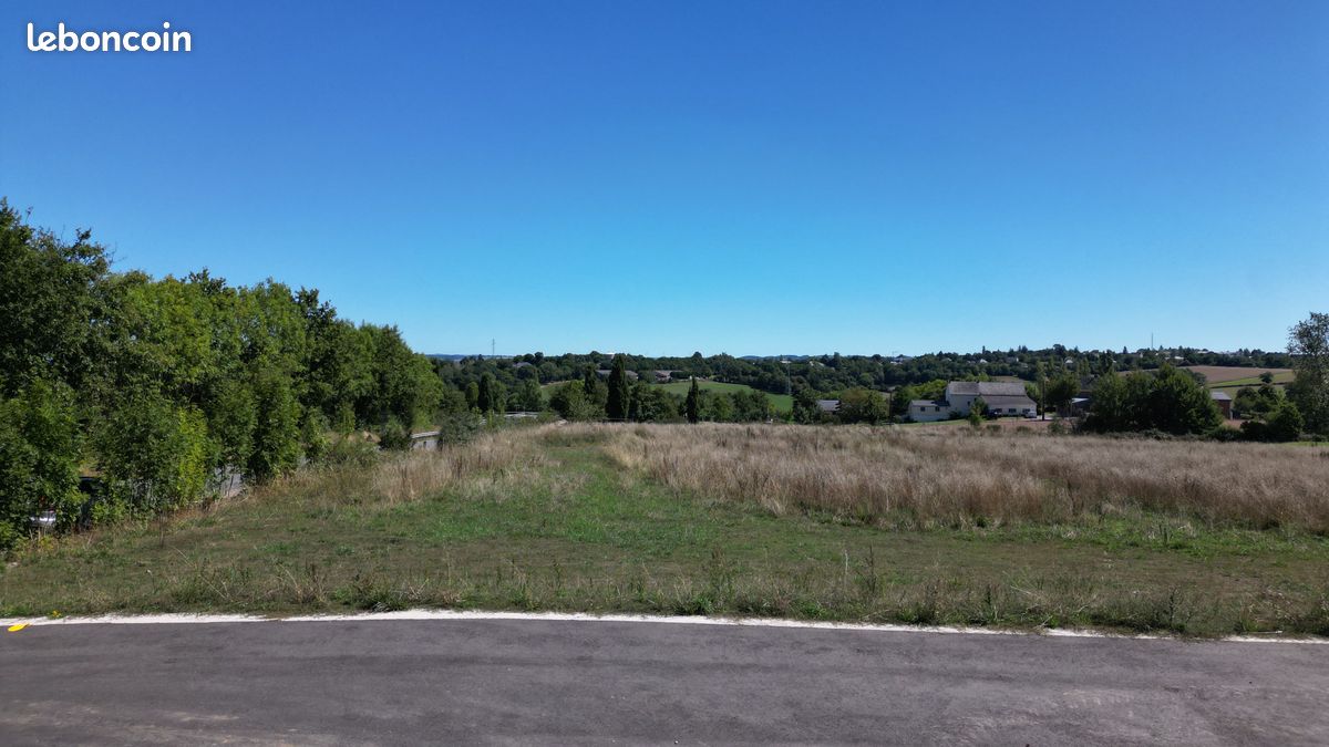 Superbe terrain à Luc · à Luc-la-Primaube · 78 000 €