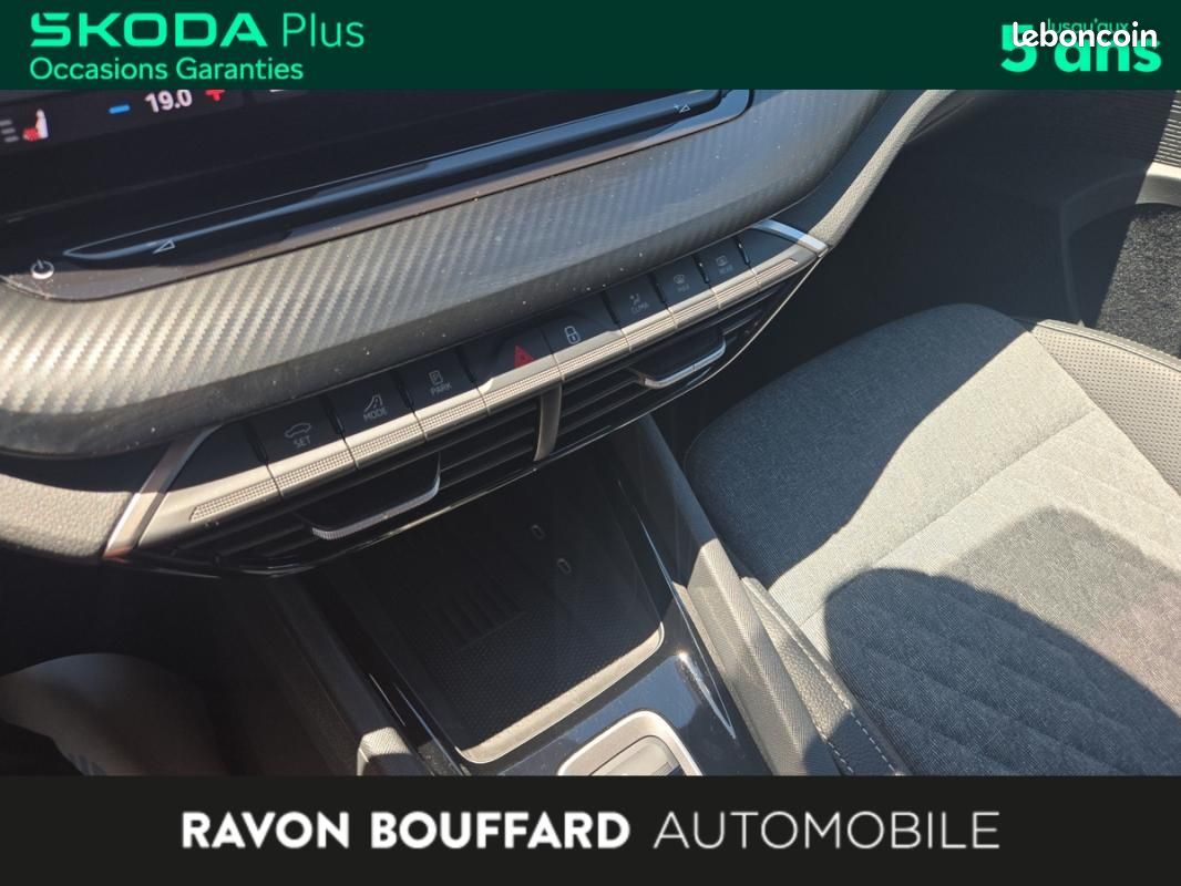 Skoda Octavia Berline 2.0 TDI 150 ch SCR DSG7 Sportline (image 24)