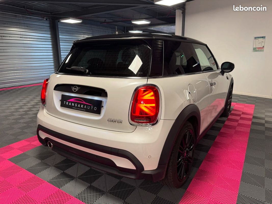MINI HATCH 3 PORTES F56 LCI II Cooper 136 ch BVA7 Edition Camden (image 4)