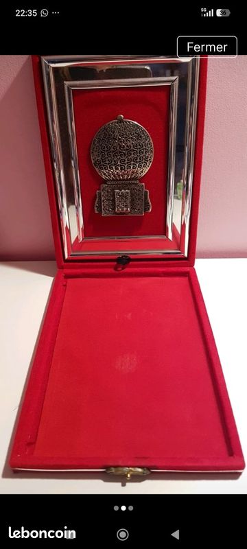 Cadre déco oriental rouge & argent avec motif sculpté – style marocain chic ✨ (image 2)