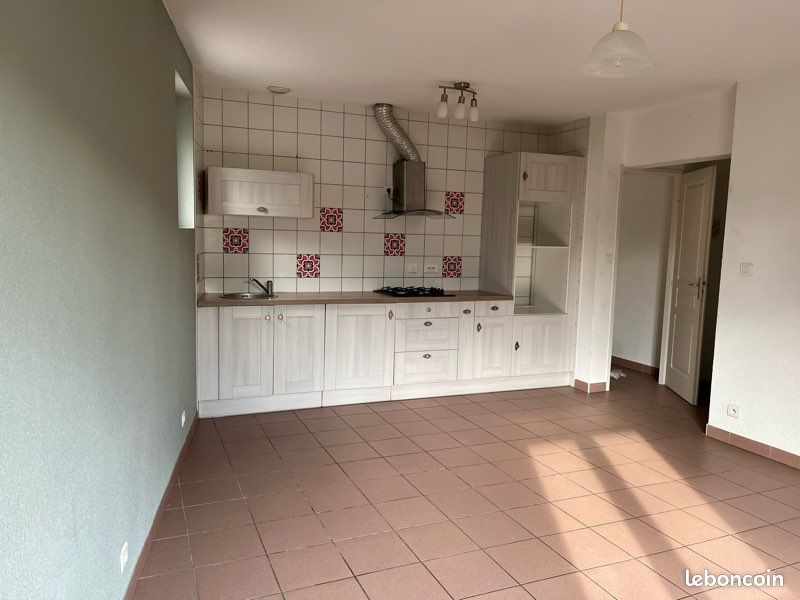 Appartement 2 pièces 50 m² · à Labastide-d'Anjou · 50 m² · 465 €