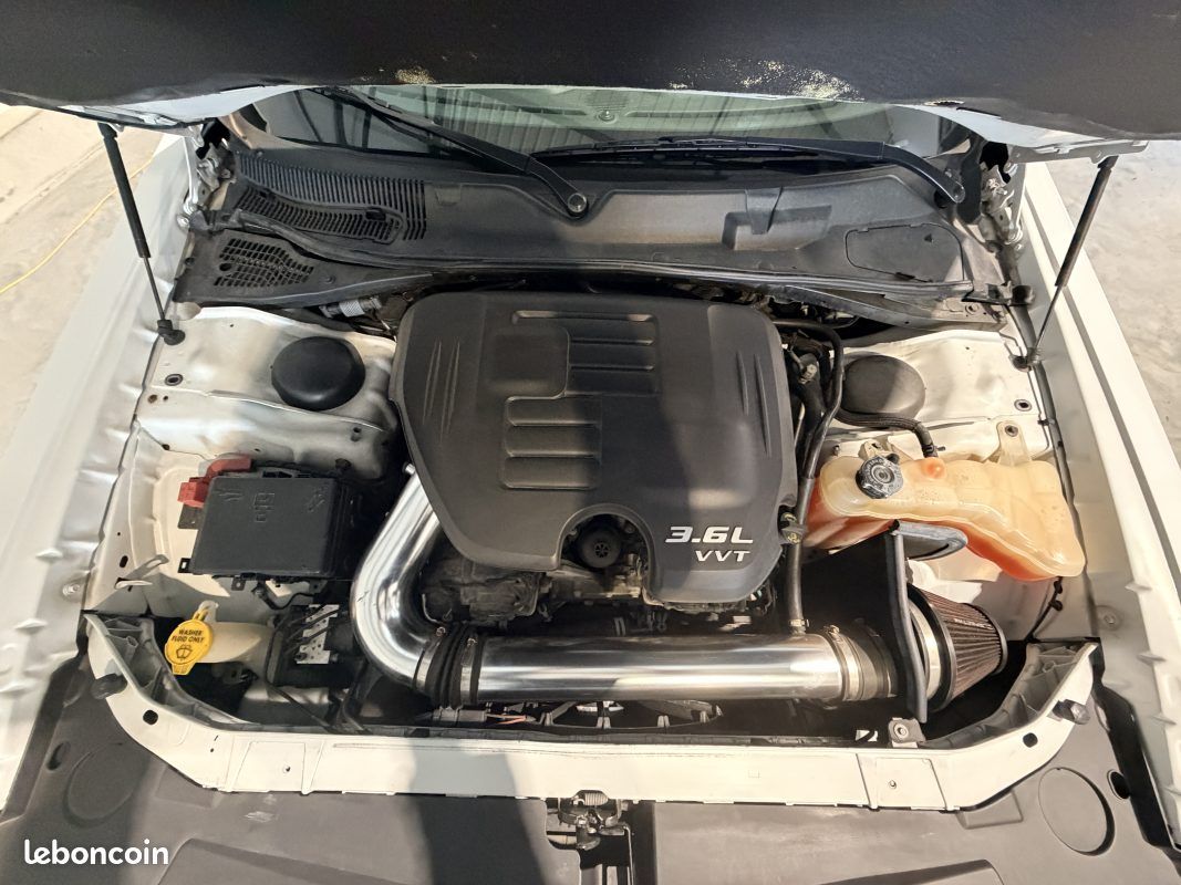 Dodge Challenger SXT - 3.6 V6 - 309 cv - 2016 - Caméra de recul - Intérieur cuir - E85 Ethanol - FR (image 11)