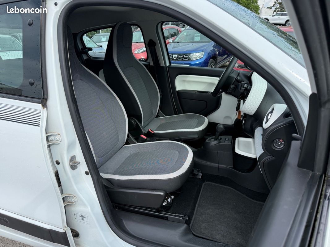 Renault Twingo RENAULT Twingo III 0.9 TCe 12V eco2 EDC 90 cv Boîte auto Limited (image 13)