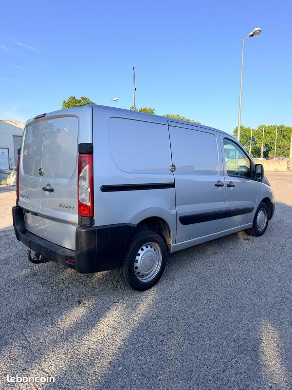 CITROËN JUMPY 2.0 HDI 120 cv (image 2)
