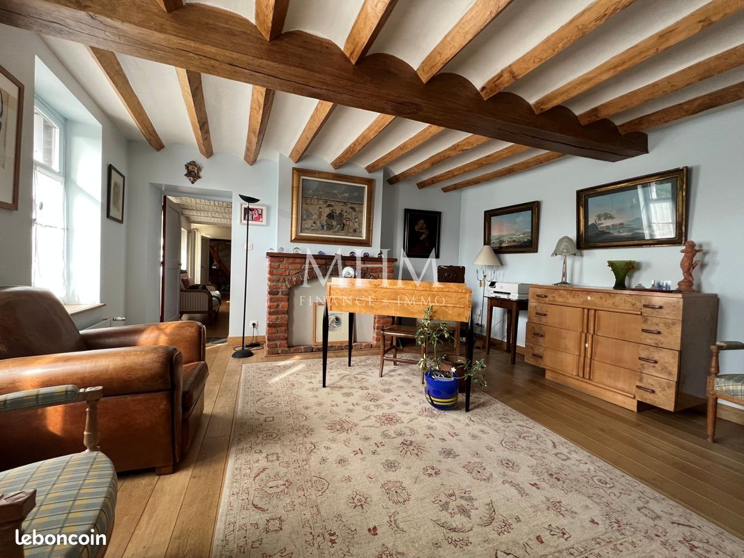 Maison 10 pièces 254 m² · à Orchies · 254 m² · 495 000 €