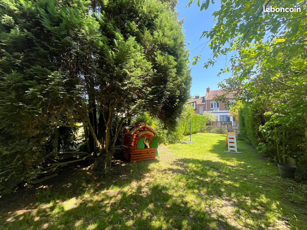 Maison 7 pièces 114 m² · à Saint-André-lez-Lille · 114 m² · 439 000 €