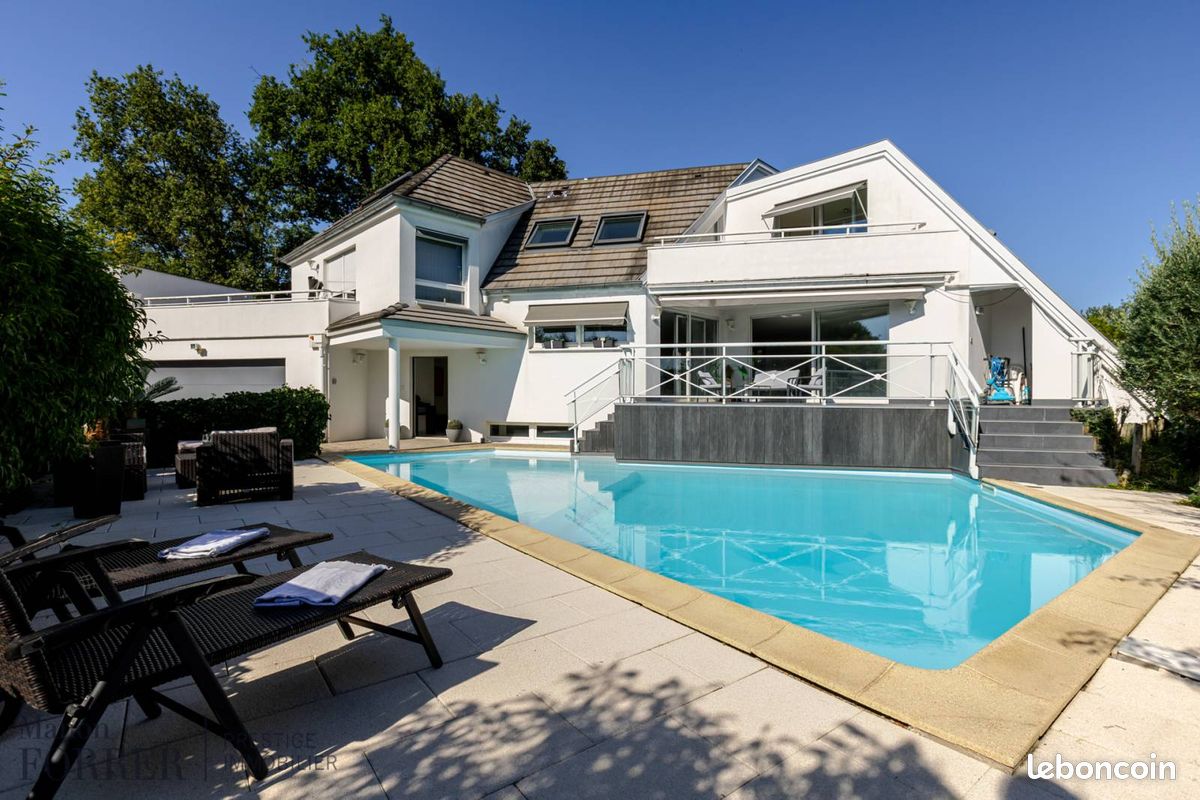 Maison 7 pièces 300 m² · à La Wantzenau · 300 m² · 1 149 000 €