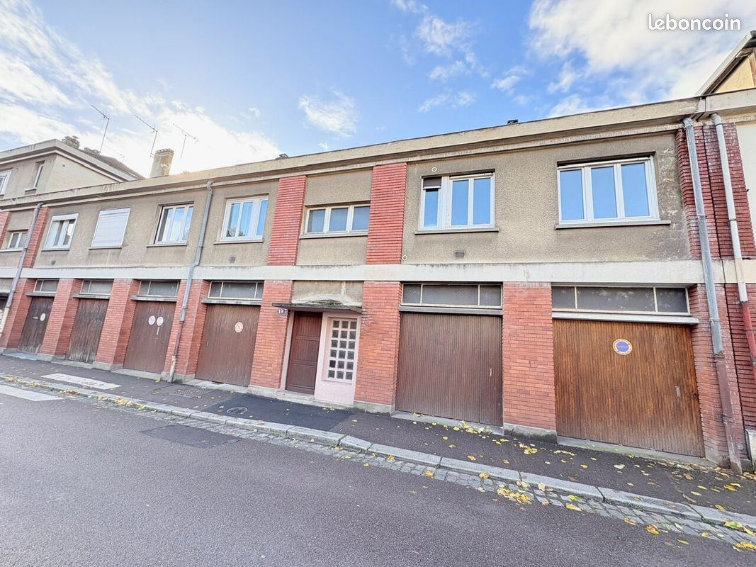 Immeuble 6 pièces 120 m² · à Elbeuf · 120 m² · 160 000 €