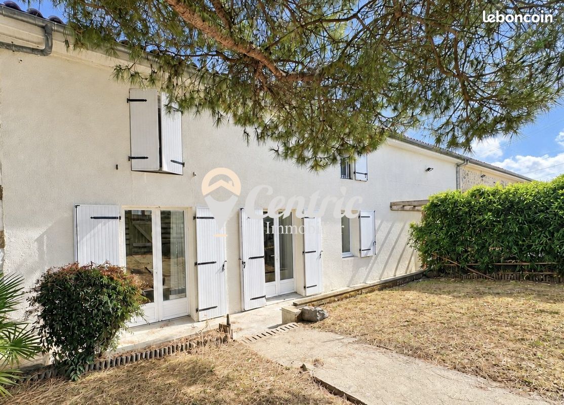 Maison 7 pièces 192 m² · à Moncoutant-sur-Sèvre · 192 m² · 230 000 €