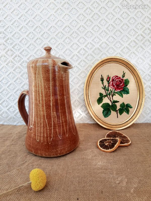 Cafetiere, carafe en grès signée vintage (image 2)