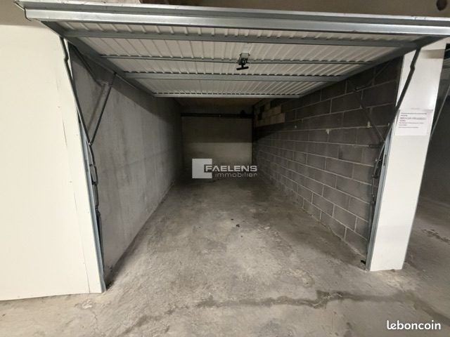Parking 10 m² · à Lille · 10 m² · 120 €/mois