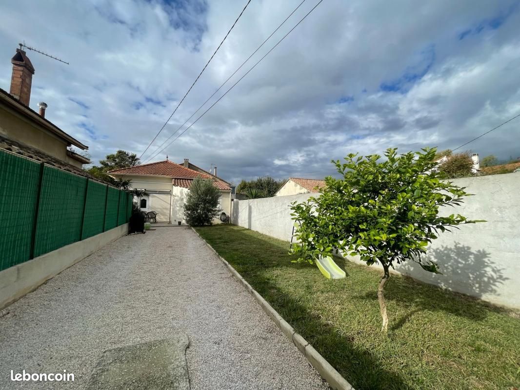 Maison a louer aubagne - 4 pièce(s) - 77 m2 - Surfyn