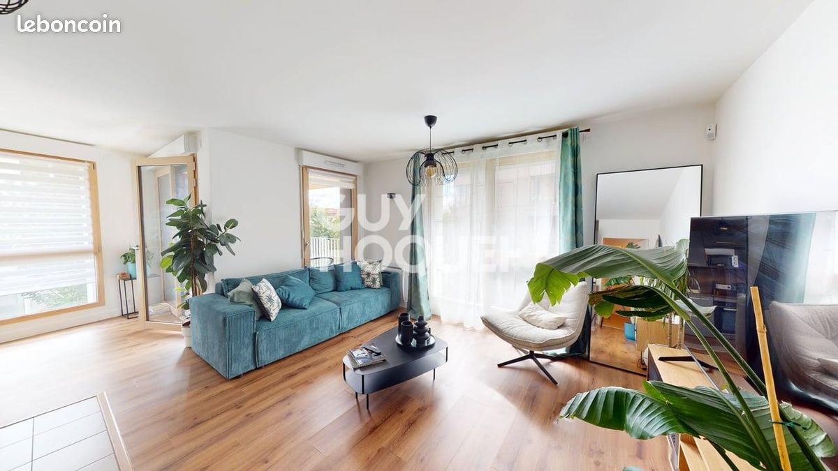 Appartement 3 pièces 67 m² · à Pantin · 67 m² · 325 000 €
