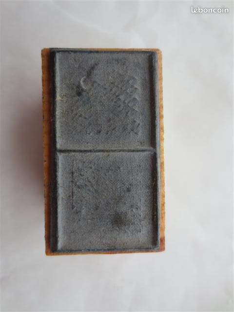 Tampons à encrer" dominos" et pointillage (image 1)