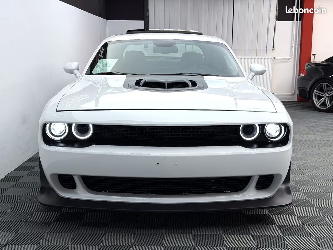 Dodge CHALLENGER SRT 392 Widebody 6.4 HEMI V8 492 ch BVA8 – Shaker – Alpine – Widebody (image 5)