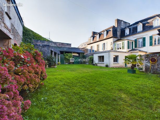 Propriété 9 pièces 157 m²
