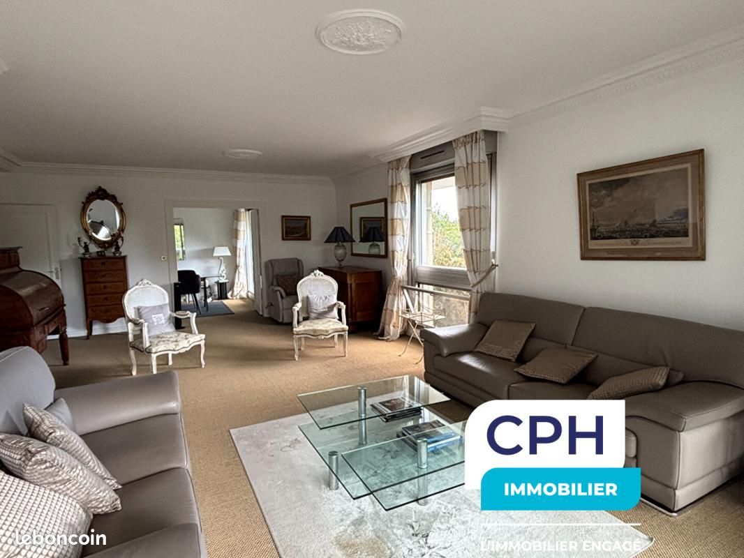 Appartement 5 pièces 131 m² · à Le Chesnay-Rocquencourt · 131 m² · 570 000 €