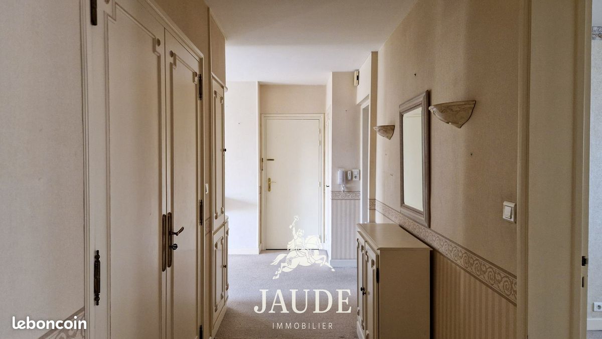 Appartement 4 pièces 101 m² · à Issoire · 101 m² · 168 000 €