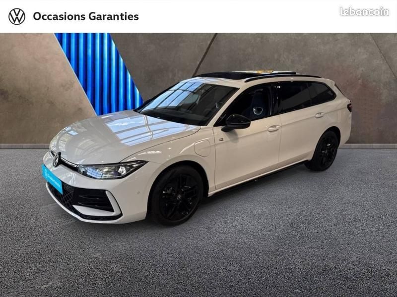 Volkswagen Passat SW 1.5 eHybrid 272ch R-Line DSG6 (image 1)