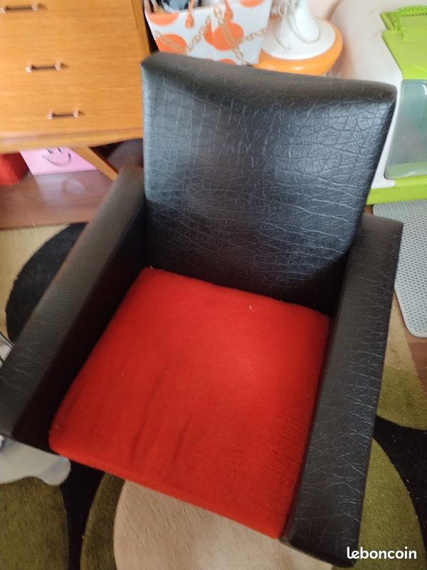 Petits fauteuils vintage avec moumoute (image 2)