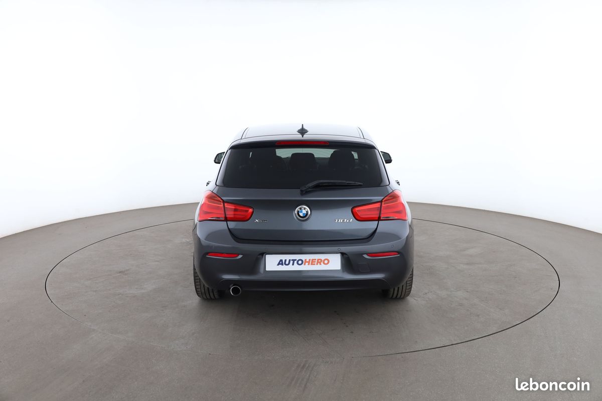 BMW Série 1 118d xDrive 5P 150 ch (image 12)