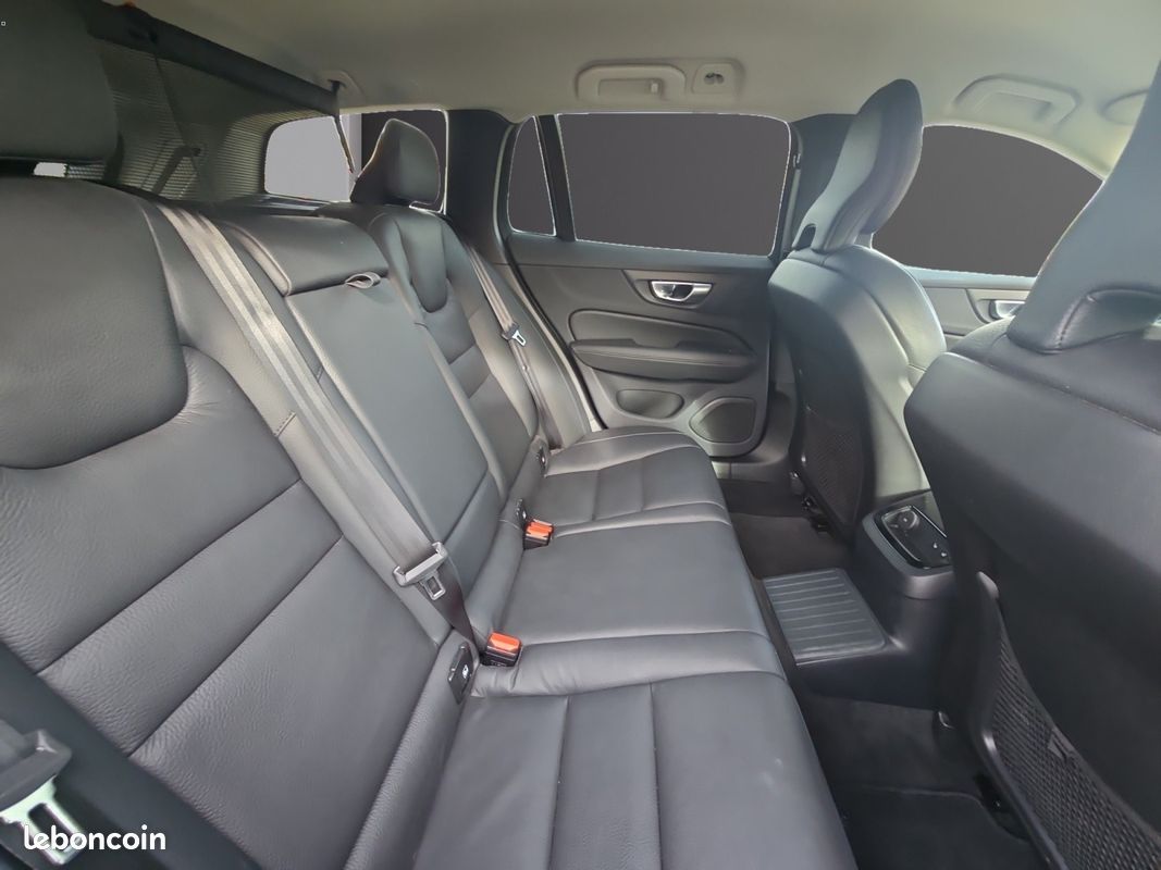 VOLVO V60 253 ch + 145 ch Geartronic / 8 Plus T6 AWD Recharge (image 10)