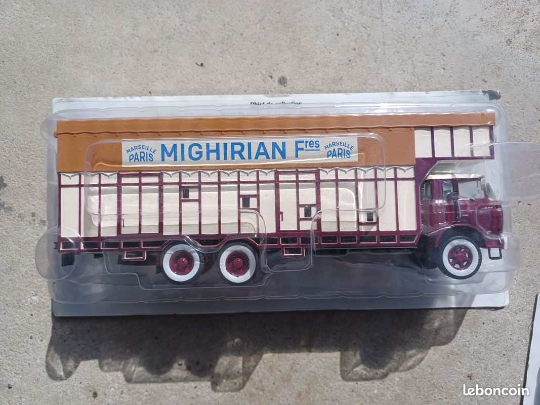 IXO/HACHETTE BERLIET TEKEL Transport De Boissons 1966 1-43 Scale Nj30