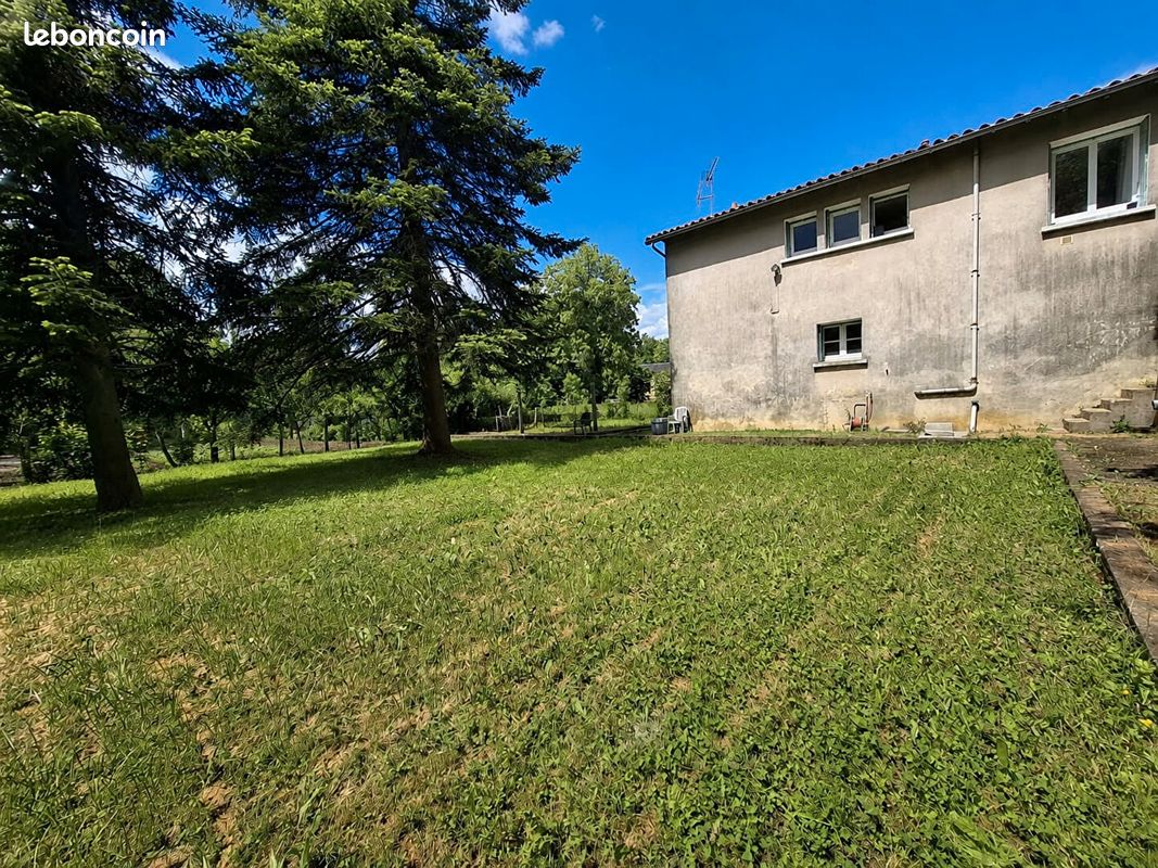 Maison 4 pièces 99 m² · à Saint-Maixent-l'École · 99 m² · 130 000 €