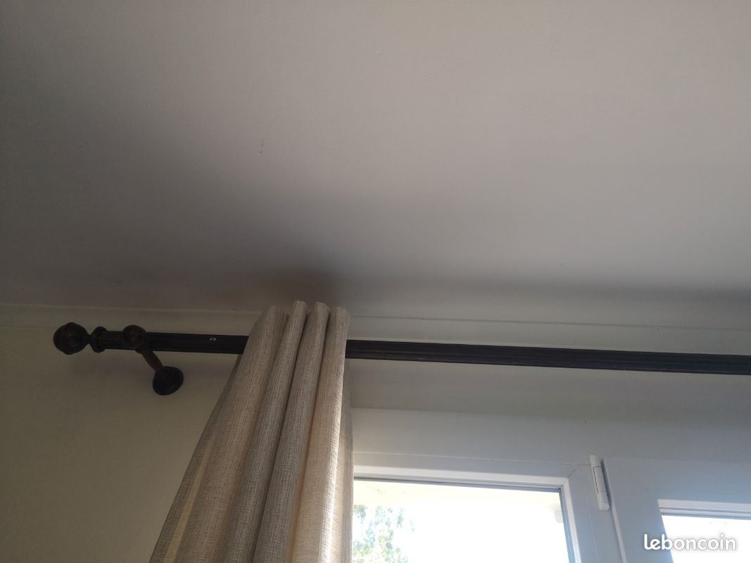 1 Tringle en bois (image 1)