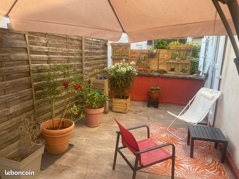 Immeuble 11 pièces 500 m² · à Saint-Junien · 500 m² · 320 000 €